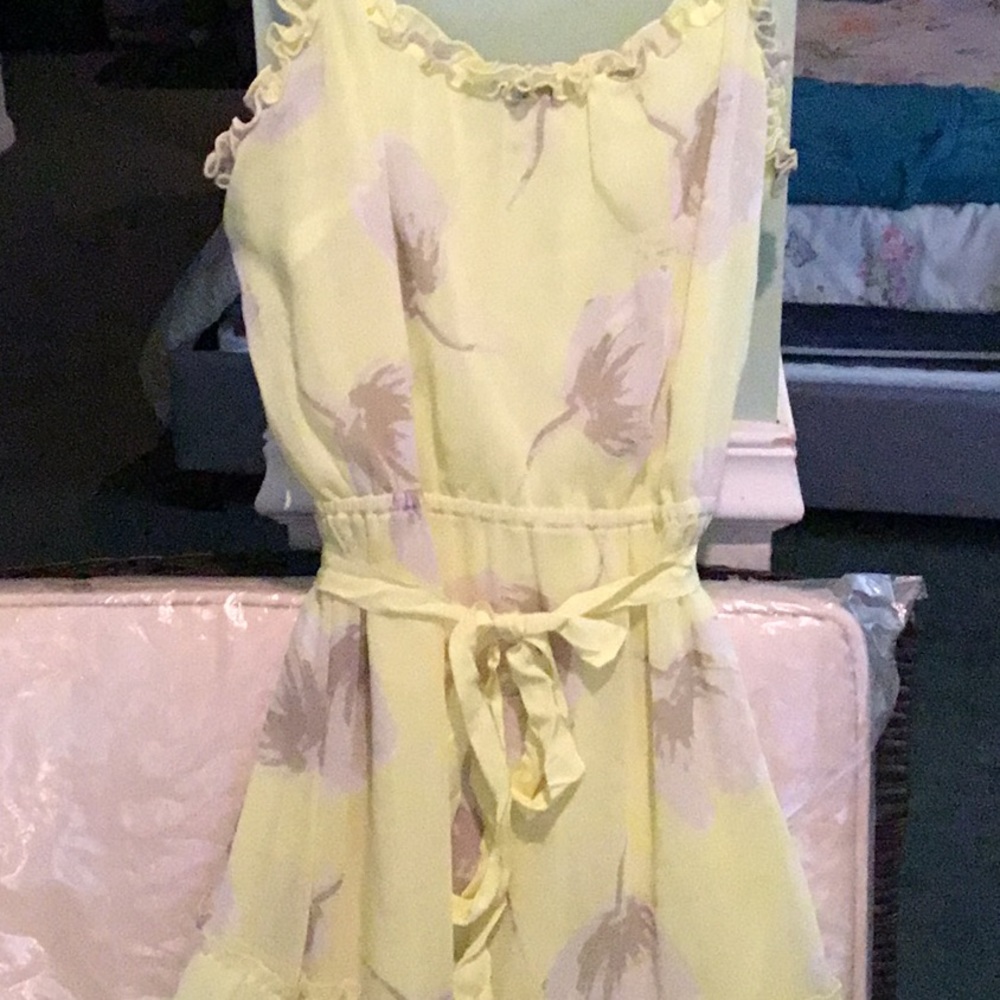 Spring yellow dress - Picture 2 of 2
